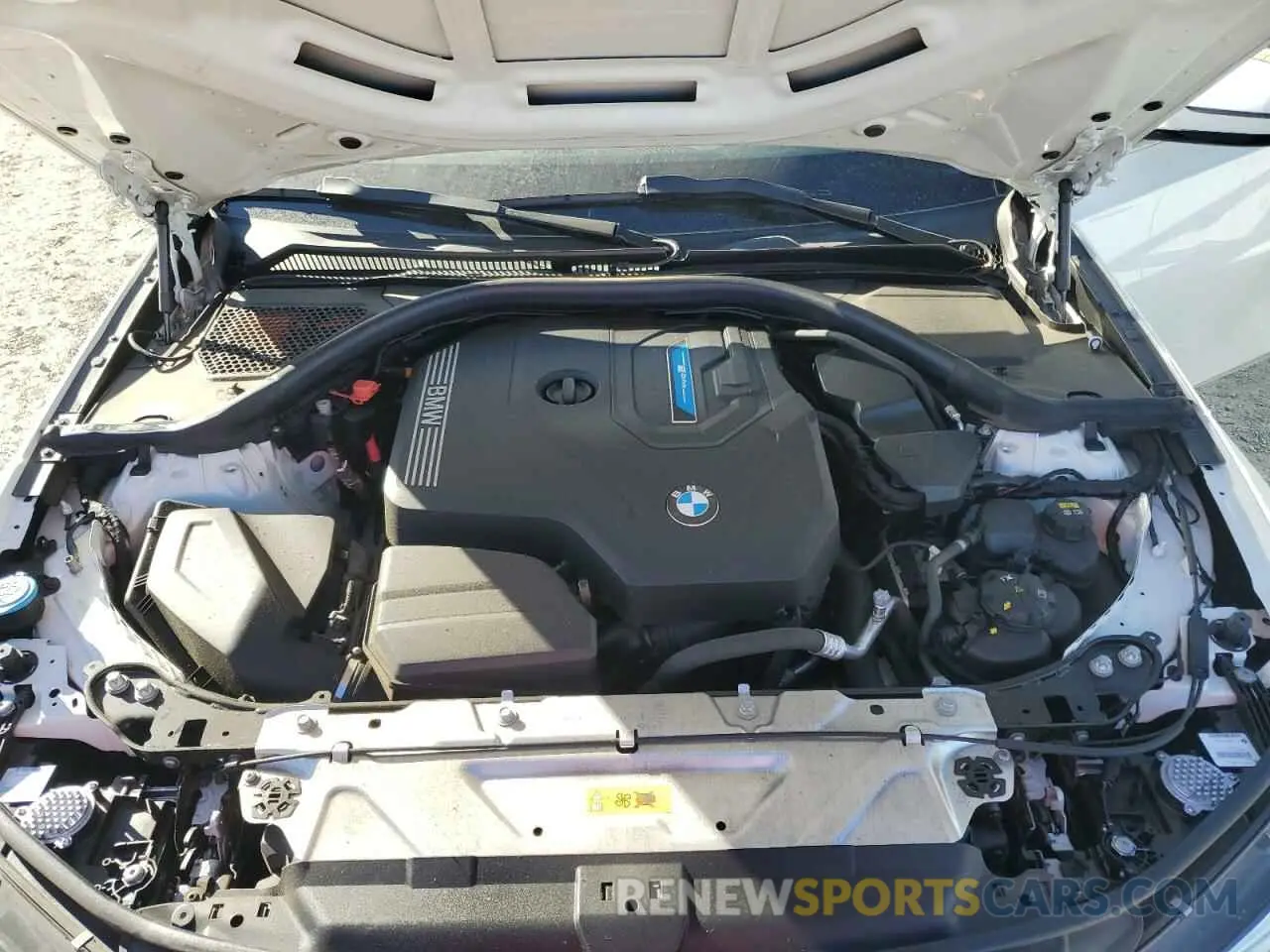 11 Photograph of a damaged car 3MW5P7J06M8B65410 BMW 3 SERIES 2021