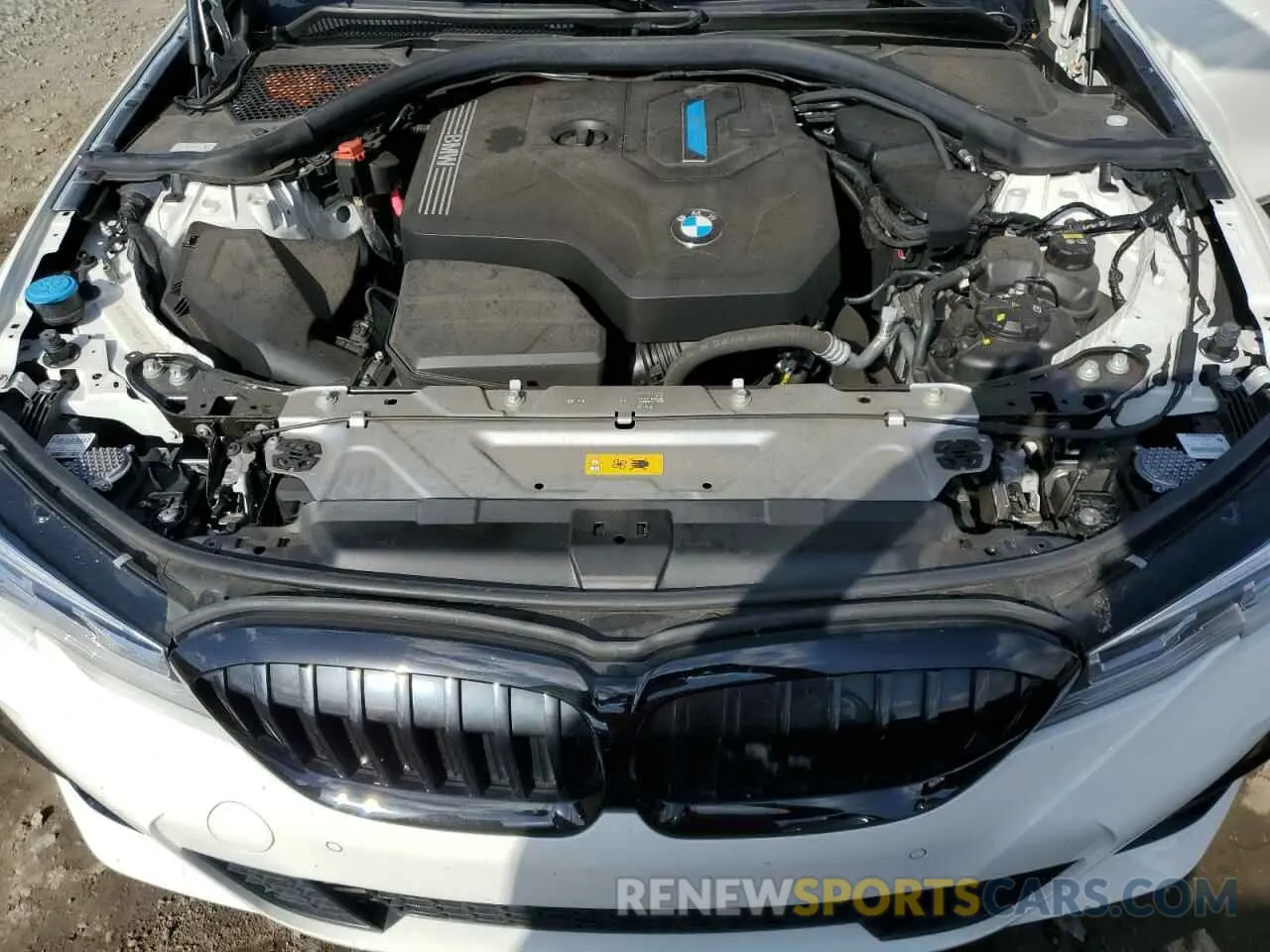 11 Photograph of a damaged car 3MW5P7J07M8B62645 BMW 3 SERIES 2021