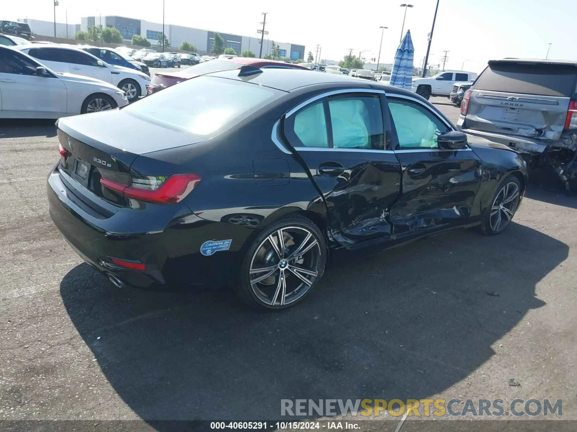 6 Photograph of a damaged car 3MW5P7J07M8B64606 BMW 3 SERIES 2021