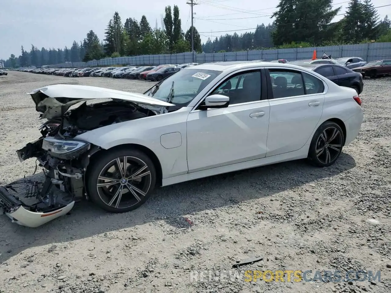 1 Photograph of a damaged car 3MW5P7J08M8B74299 BMW 3 SERIES 2021