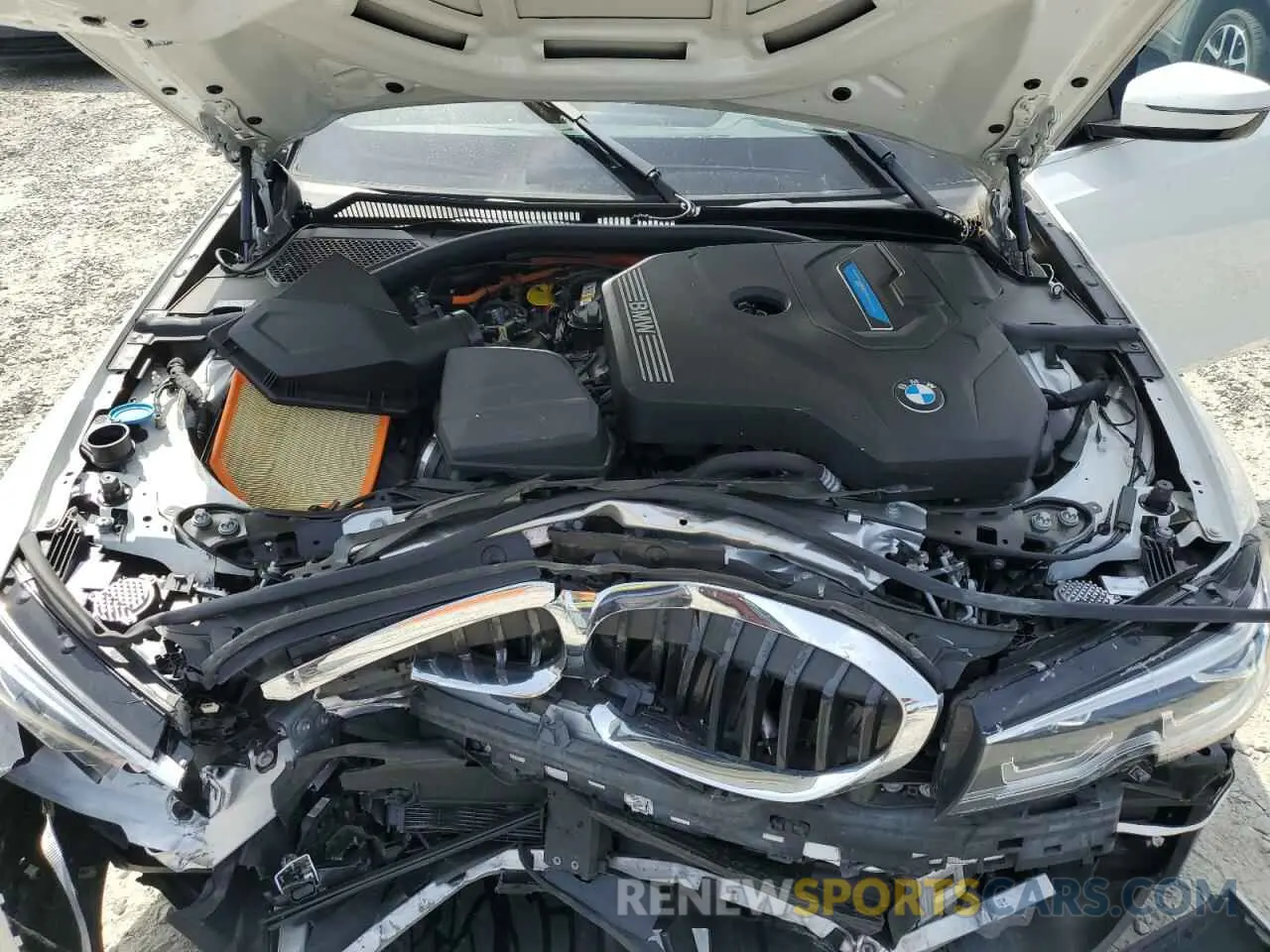 11 Photograph of a damaged car 3MW5P7J08M8B74299 BMW 3 SERIES 2021