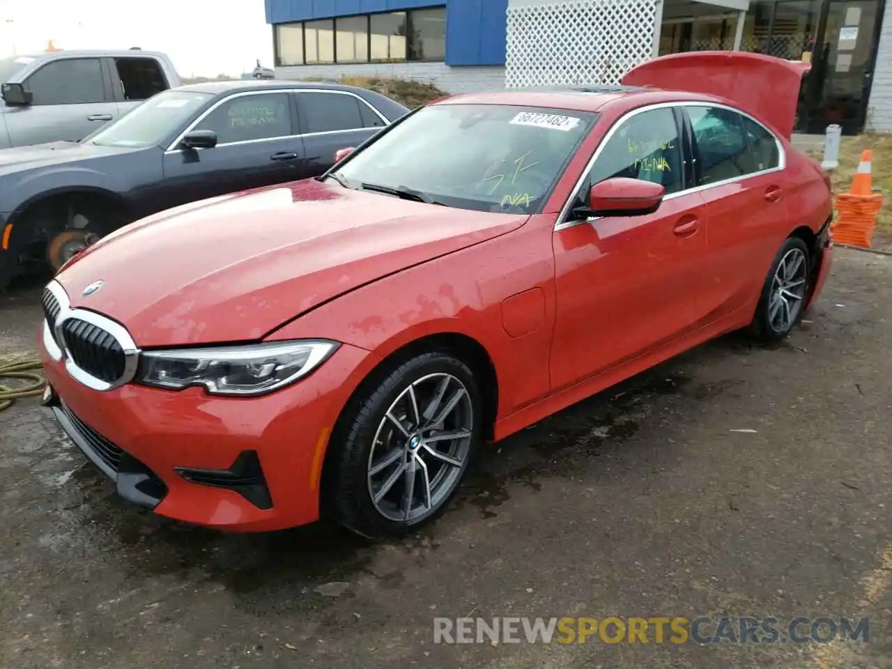 2 Photograph of a damaged car 3MW5P9J05M8B64244 BMW 3 SERIES 2021