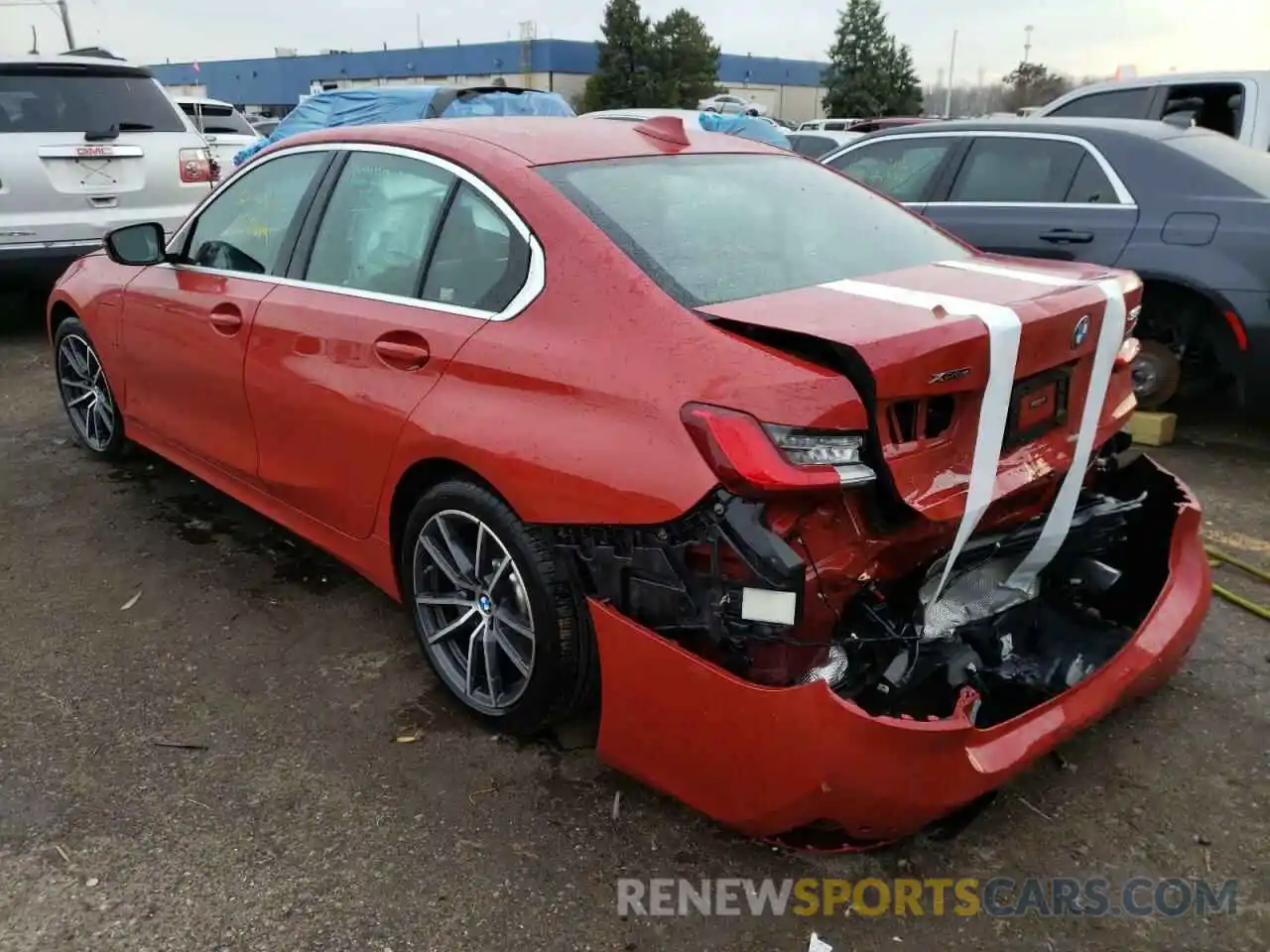 3 Photograph of a damaged car 3MW5P9J05M8B64244 BMW 3 SERIES 2021