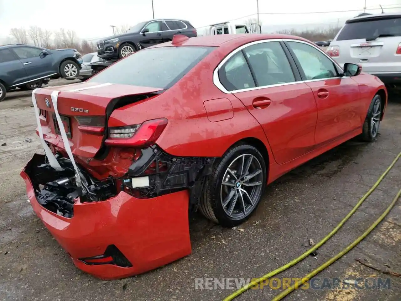 4 Photograph of a damaged car 3MW5P9J05M8B64244 BMW 3 SERIES 2021