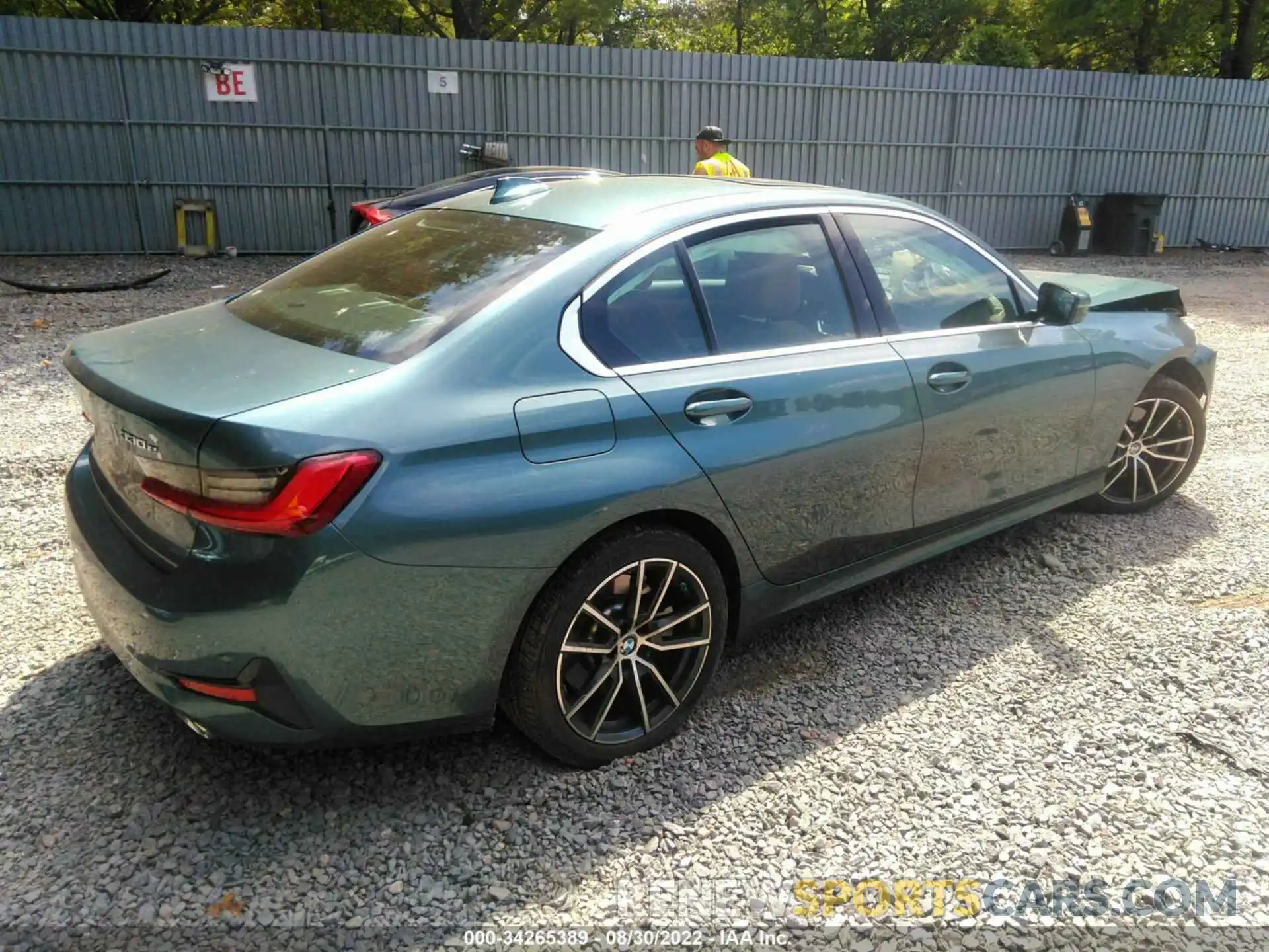 4 Photograph of a damaged car 3MW5P9J07M8C06767 BMW 3 SERIES 2021