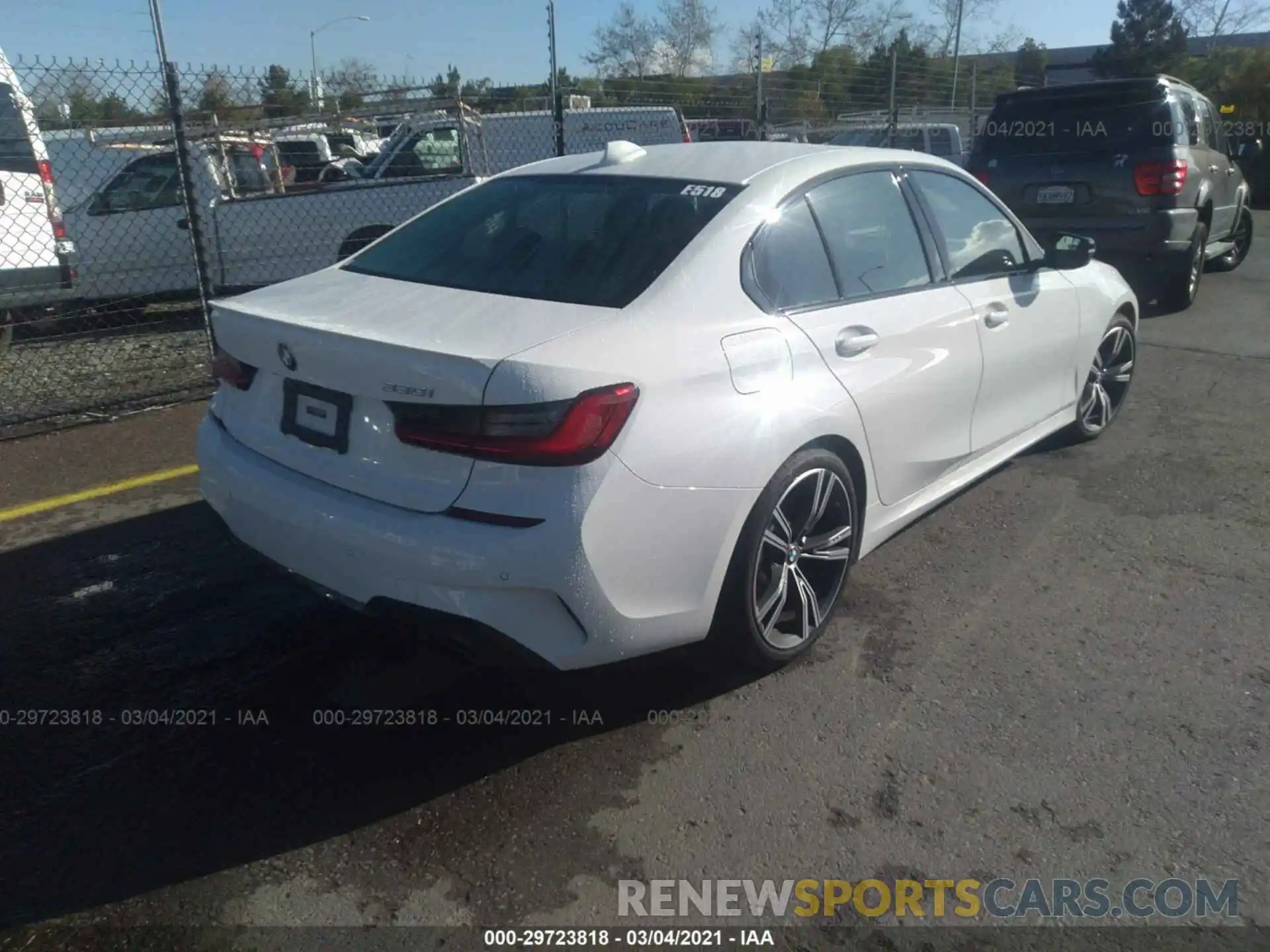 4 Photograph of a damaged car 3MW5R1J00M8B49162 BMW 3 SERIES 2021