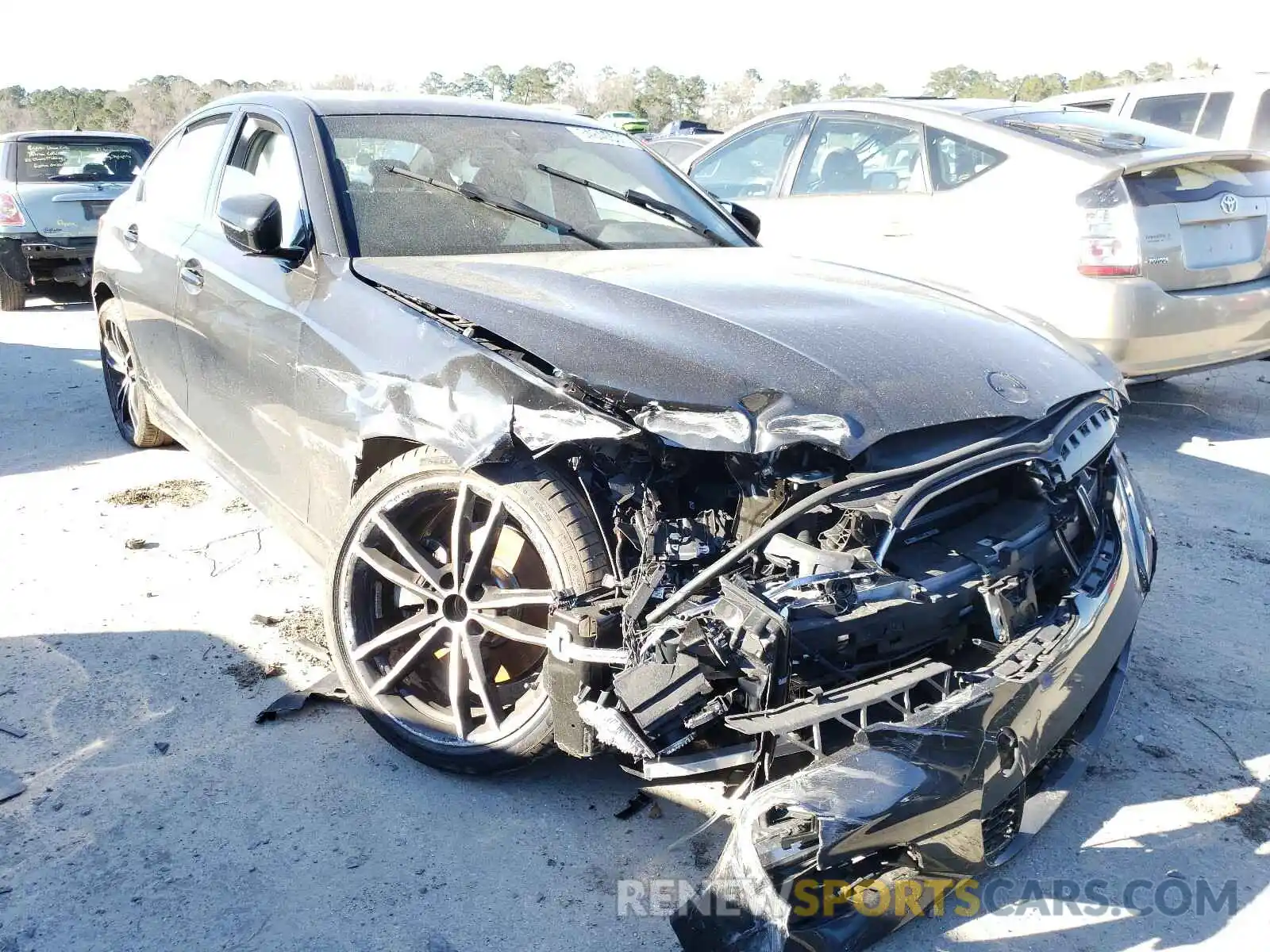 1 Photograph of a damaged car 3MW5R1J00M8B69945 BMW 3 SERIES 2021