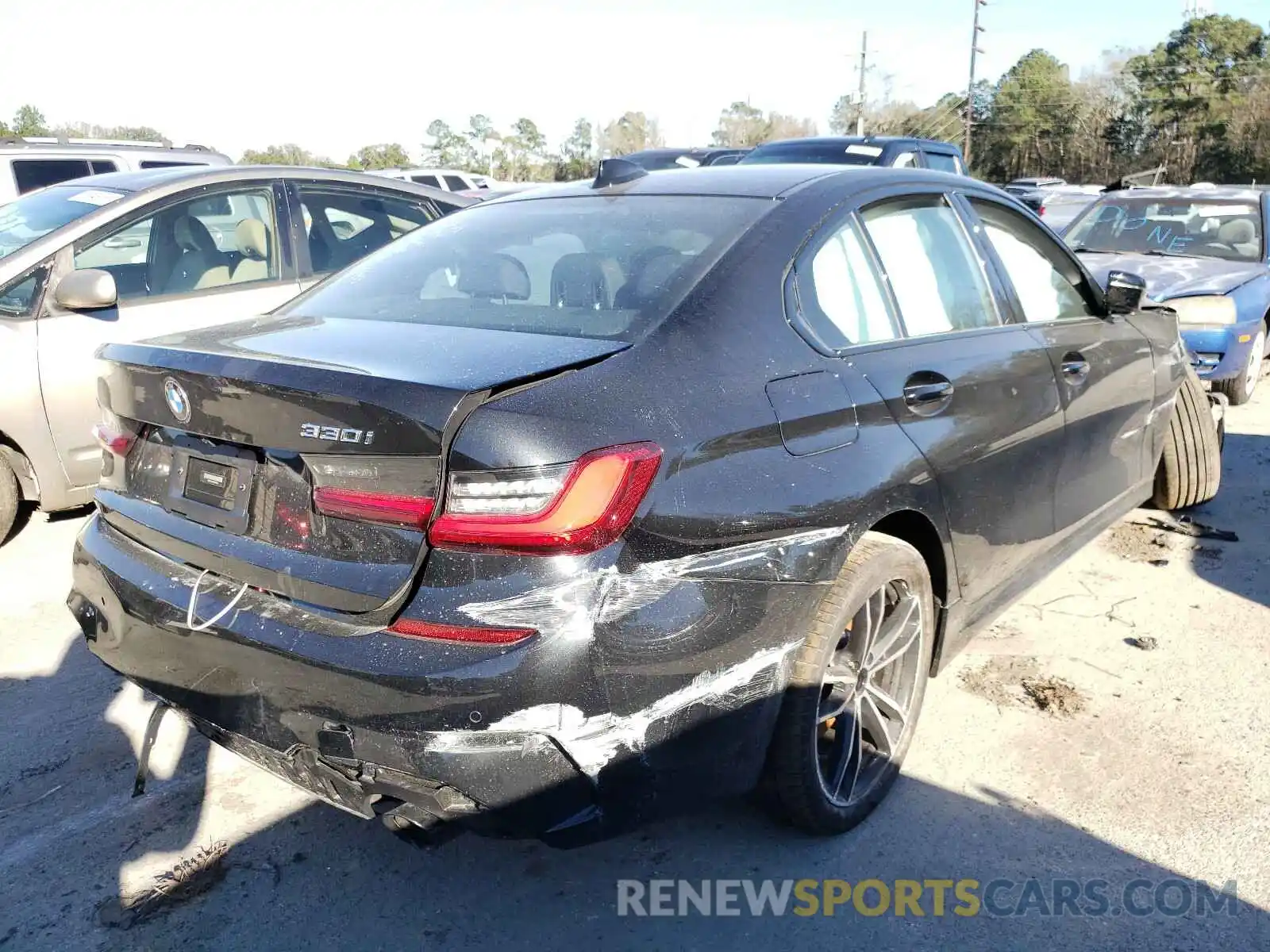 4 Photograph of a damaged car 3MW5R1J00M8B69945 BMW 3 SERIES 2021