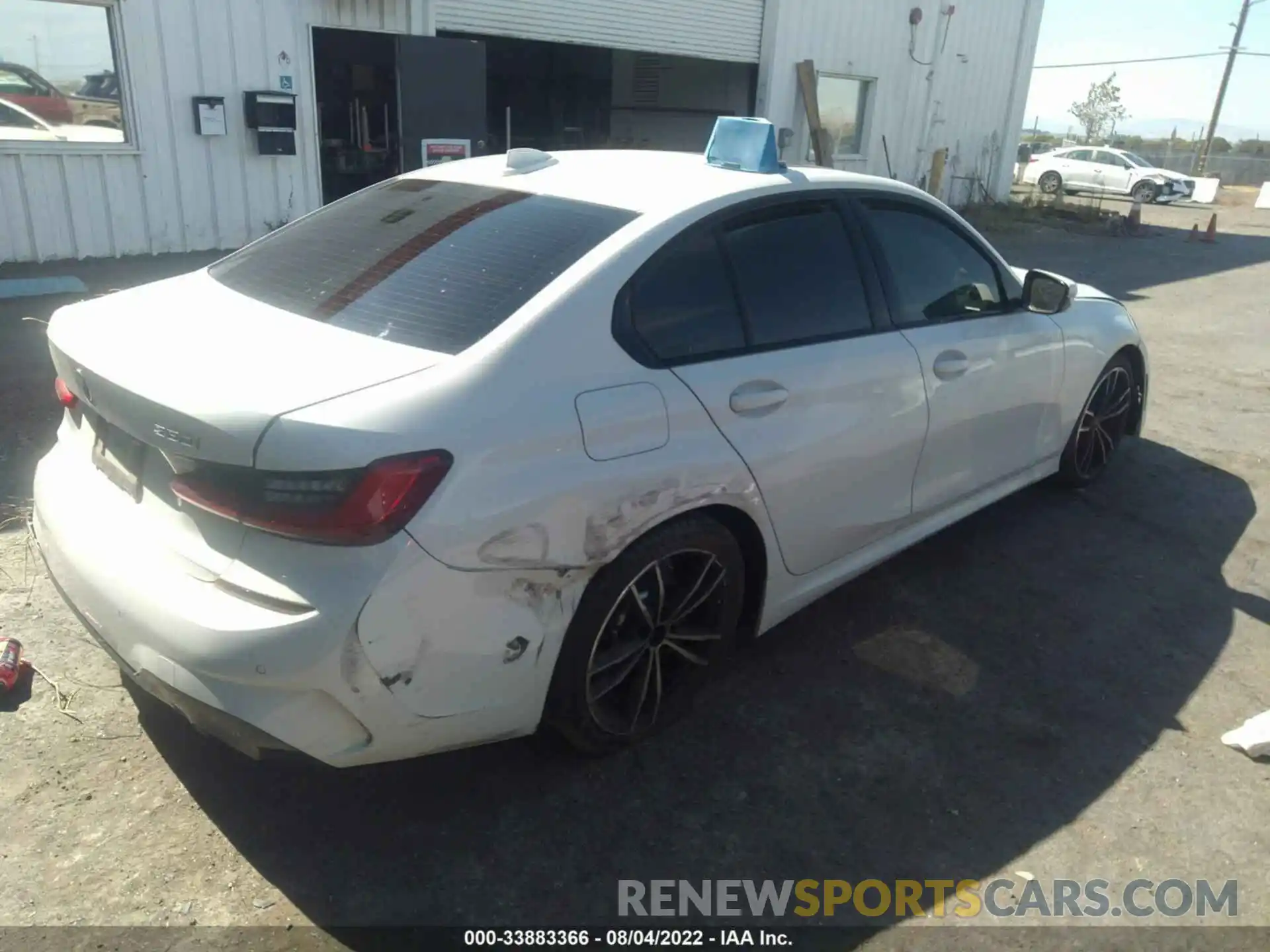 4 Photograph of a damaged car 3MW5R1J00M8C00398 BMW 3 SERIES 2021