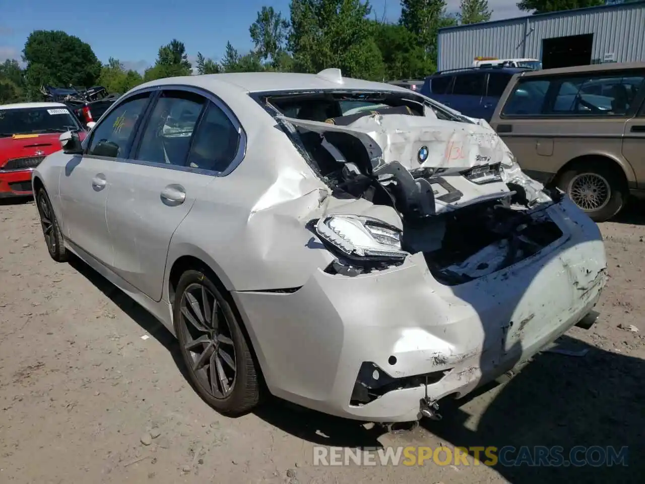 3 Photograph of a damaged car 3MW5R1J00M8C07108 BMW 3 SERIES 2021