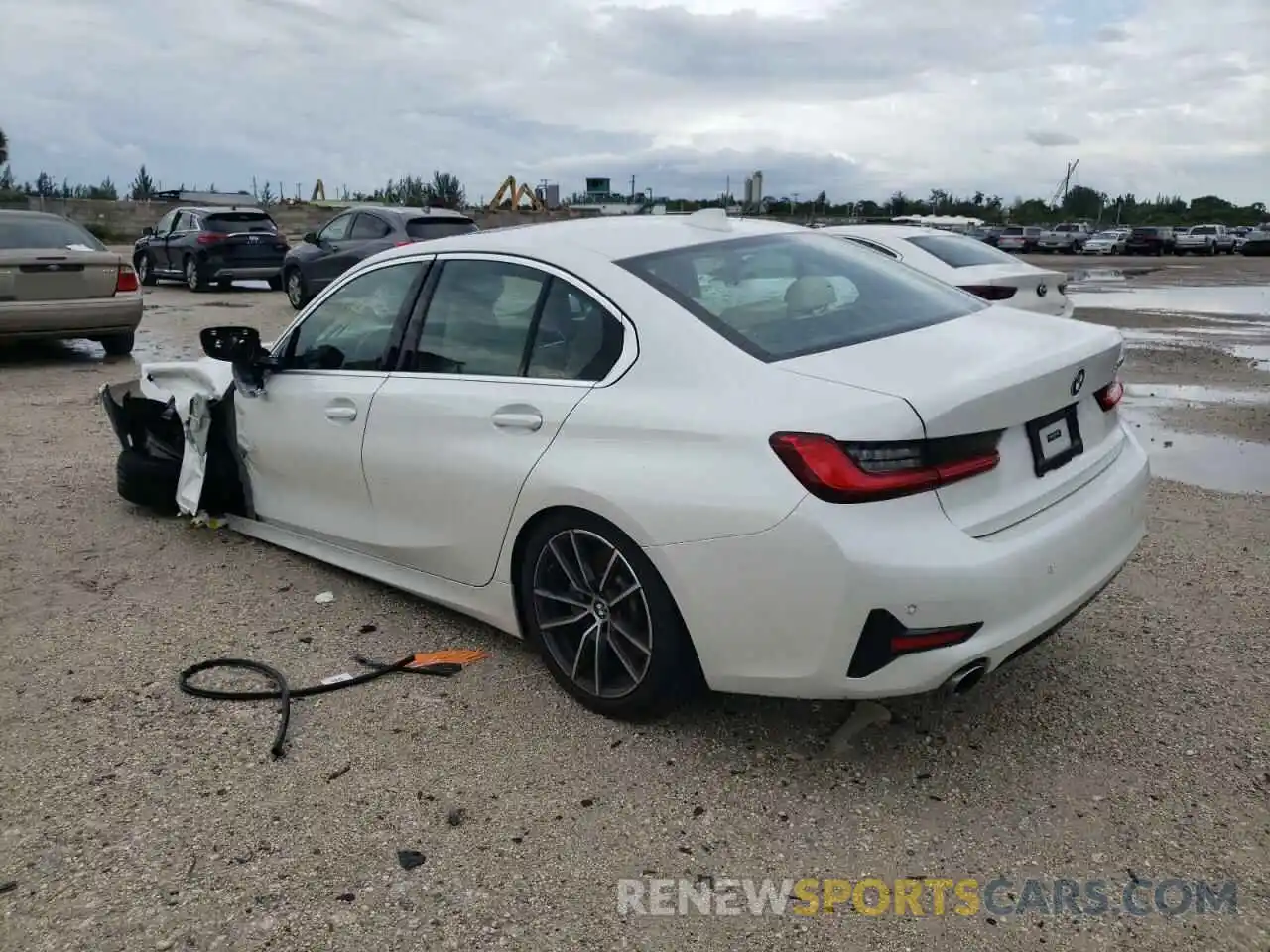 3 Photograph of a damaged car 3MW5R1J00M8C12017 BMW 3 SERIES 2021