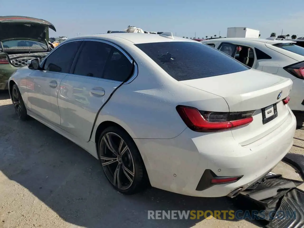 2 Photograph of a damaged car 3MW5R1J00M8C14611 BMW 3 SERIES 2021