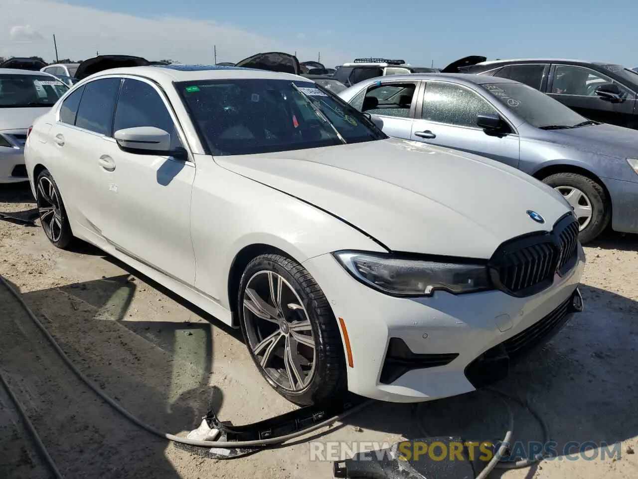 4 Photograph of a damaged car 3MW5R1J00M8C14611 BMW 3 SERIES 2021