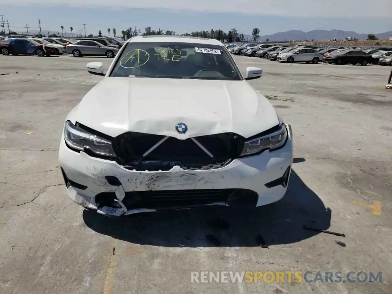 9 Photograph of a damaged car 3MW5R1J01M8B52619 BMW 3 SERIES 2021