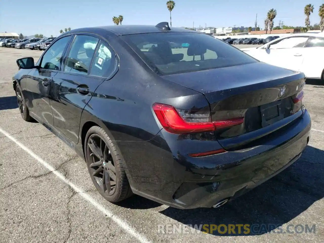 3 Photograph of a damaged car 3MW5R1J01M8B56637 BMW 3 SERIES 2021