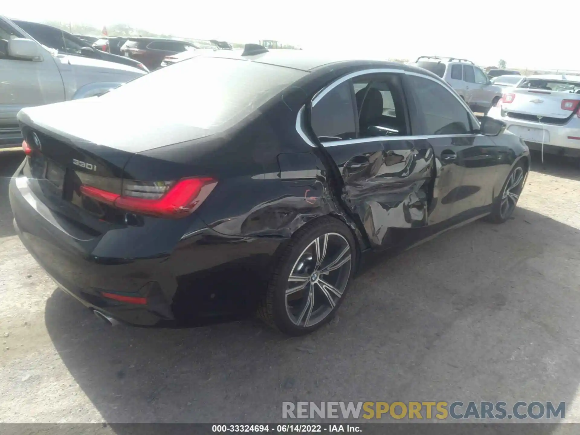 4 Photograph of a damaged car 3MW5R1J01M8B60414 BMW 3 SERIES 2021