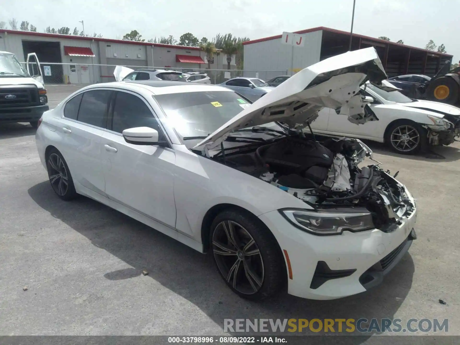 1 Photograph of a damaged car 3MW5R1J01M8B63720 BMW 3 SERIES 2021