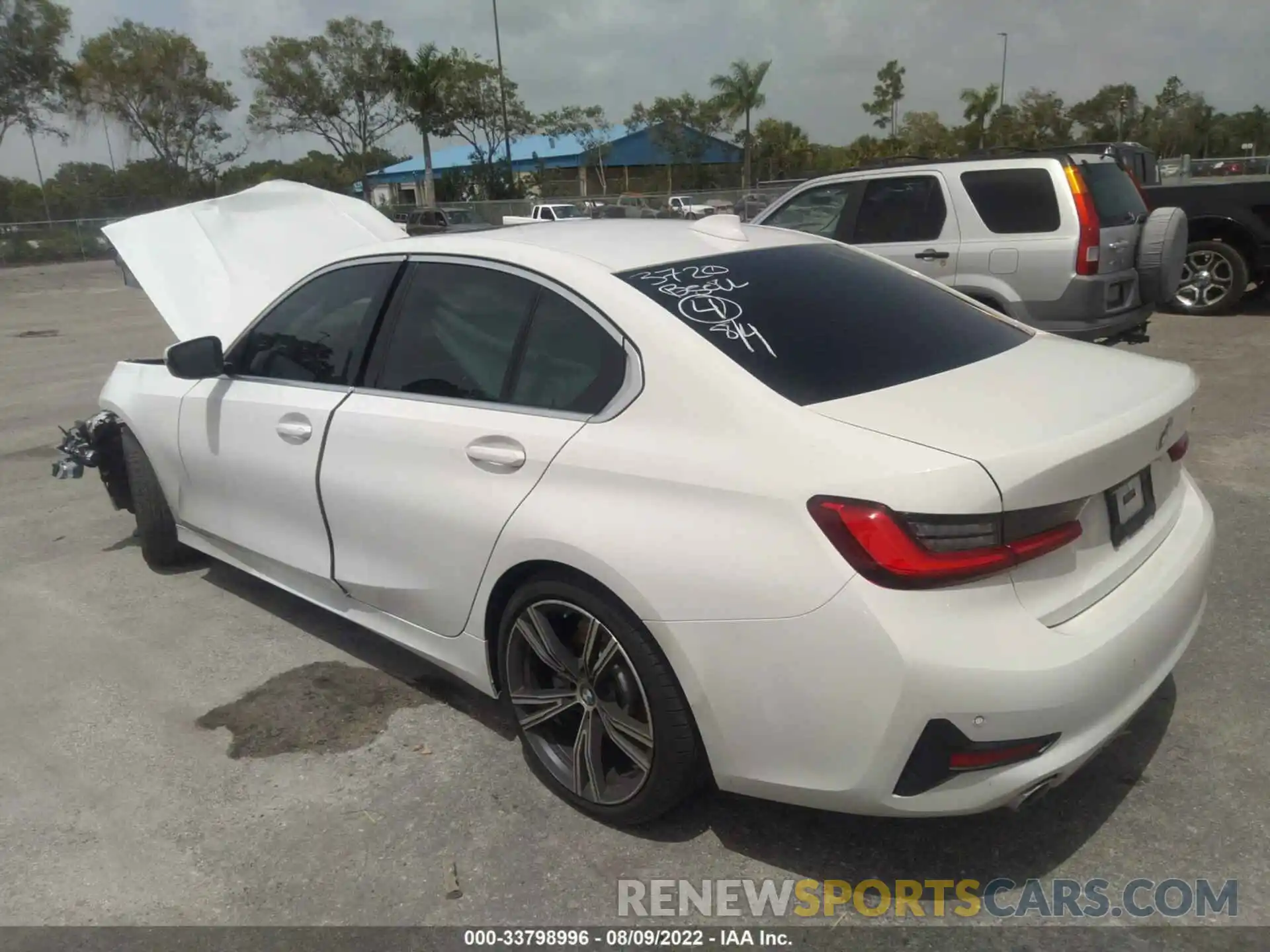 3 Photograph of a damaged car 3MW5R1J01M8B63720 BMW 3 SERIES 2021