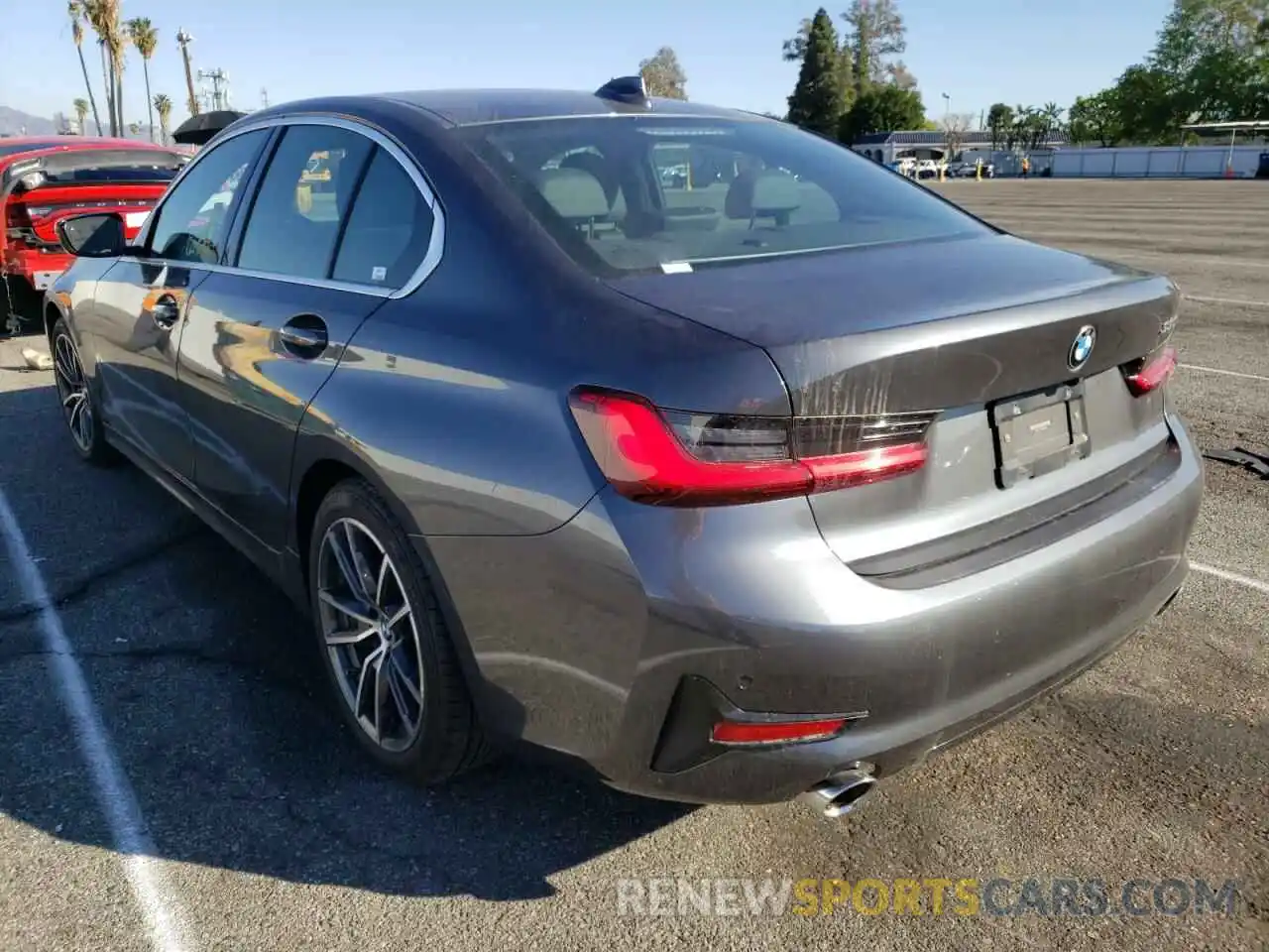 3 Photograph of a damaged car 3MW5R1J01M8B66584 BMW 3 SERIES 2021