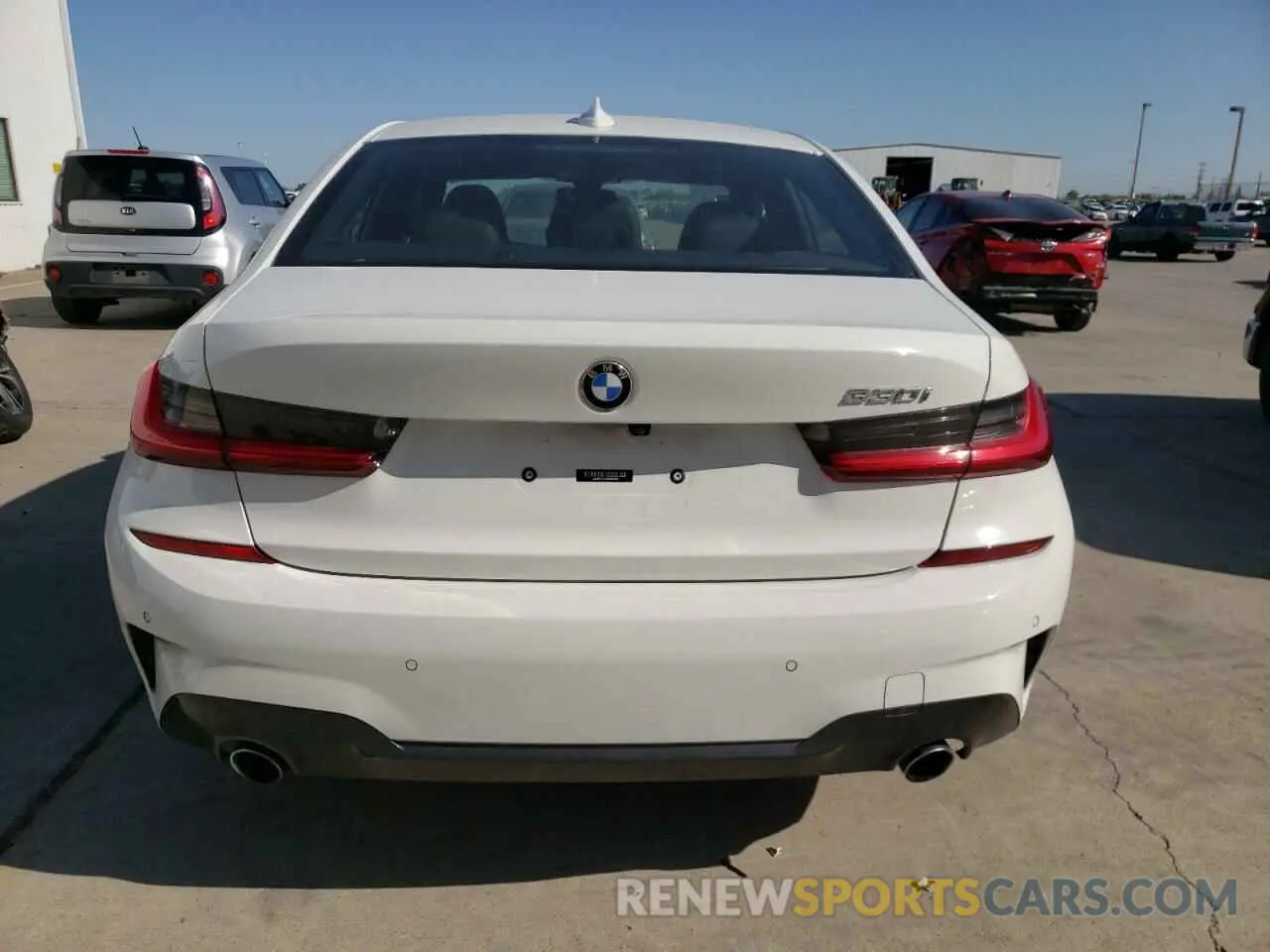 6 Photograph of a damaged car 3MW5R1J01M8B83269 BMW 3 SERIES 2021