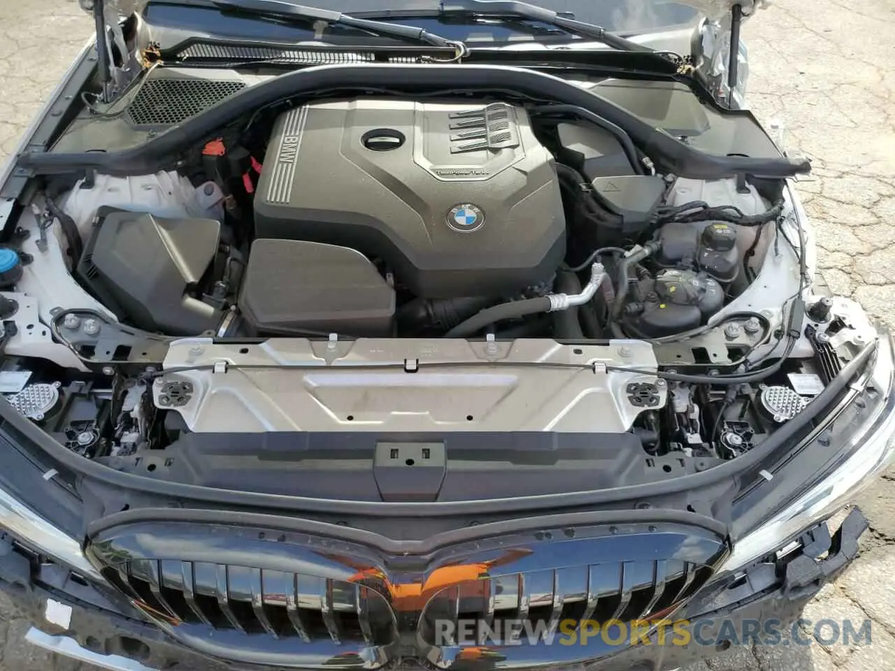 11 Photograph of a damaged car 3MW5R1J02M8B64200 BMW 3 SERIES 2021