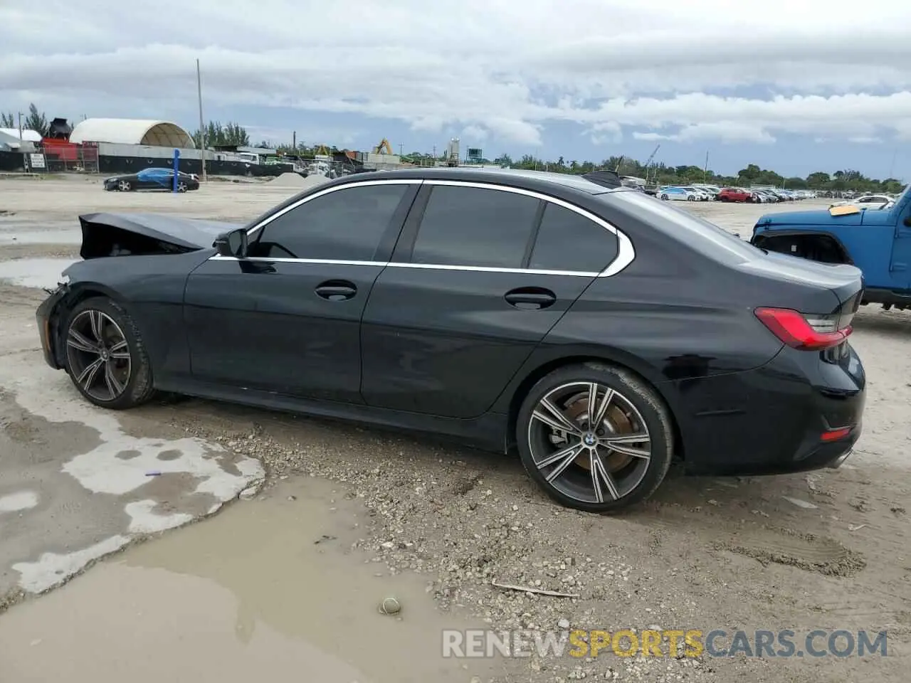2 Photograph of a damaged car 3MW5R1J02M8B67789 BMW 3 SERIES 2021