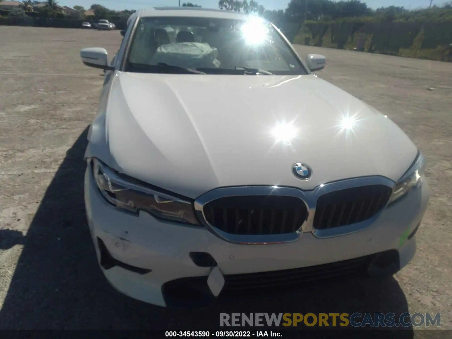 6 Photograph of a damaged car 3MW5R1J02M8B95737 BMW 3 SERIES 2021