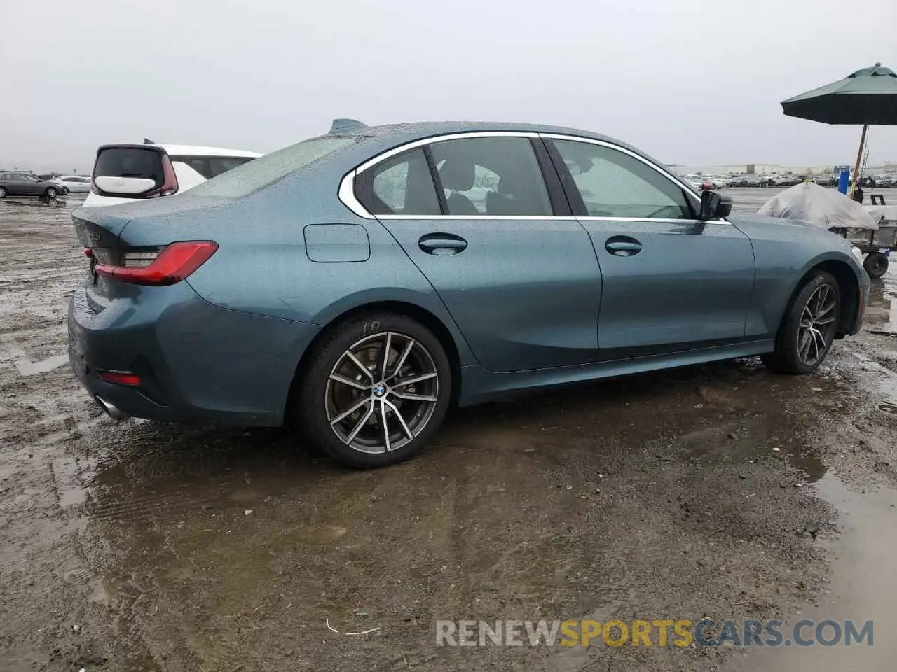 3 Photograph of a damaged car 3MW5R1J03M8B65999 BMW 3 SERIES 2021