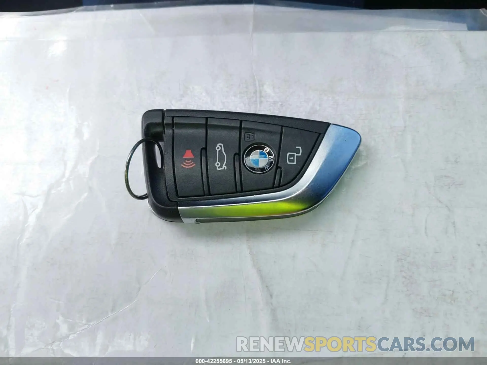 11 Photograph of a damaged car 3MW5R1J03M8B78350 BMW 3 SERIES 2021