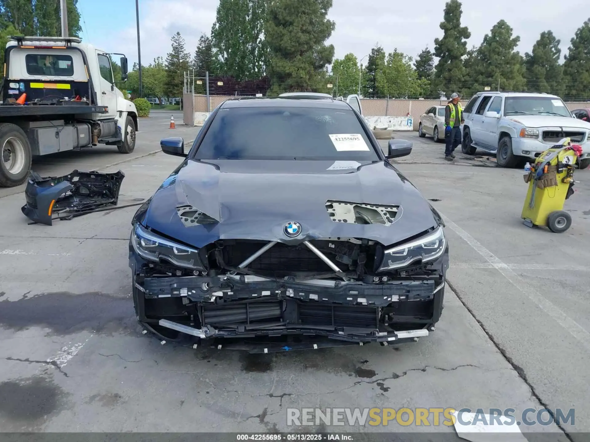 12 Photograph of a damaged car 3MW5R1J03M8B78350 BMW 3 SERIES 2021
