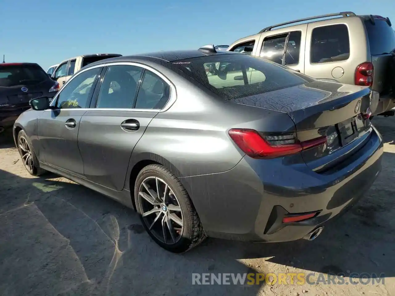 2 Photograph of a damaged car 3MW5R1J03M8C07345 BMW 3 SERIES 2021