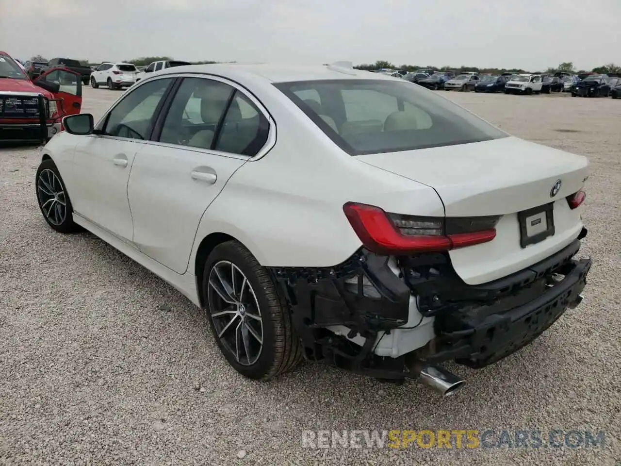 3 Photograph of a damaged car 3MW5R1J03M8C08091 BMW 3 SERIES 2021