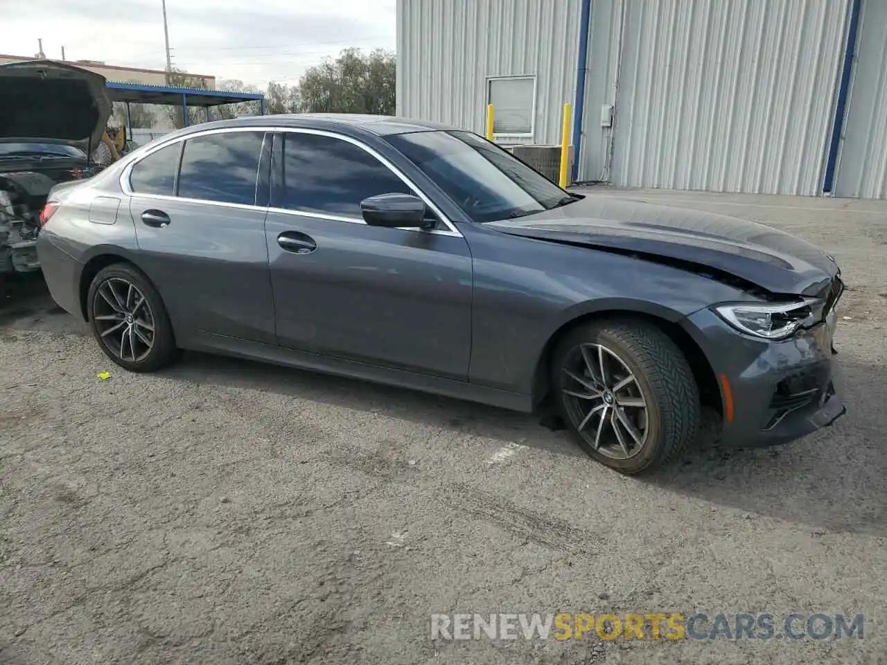 4 Photograph of a damaged car 3MW5R1J04M8B53974 BMW 3 SERIES 2021