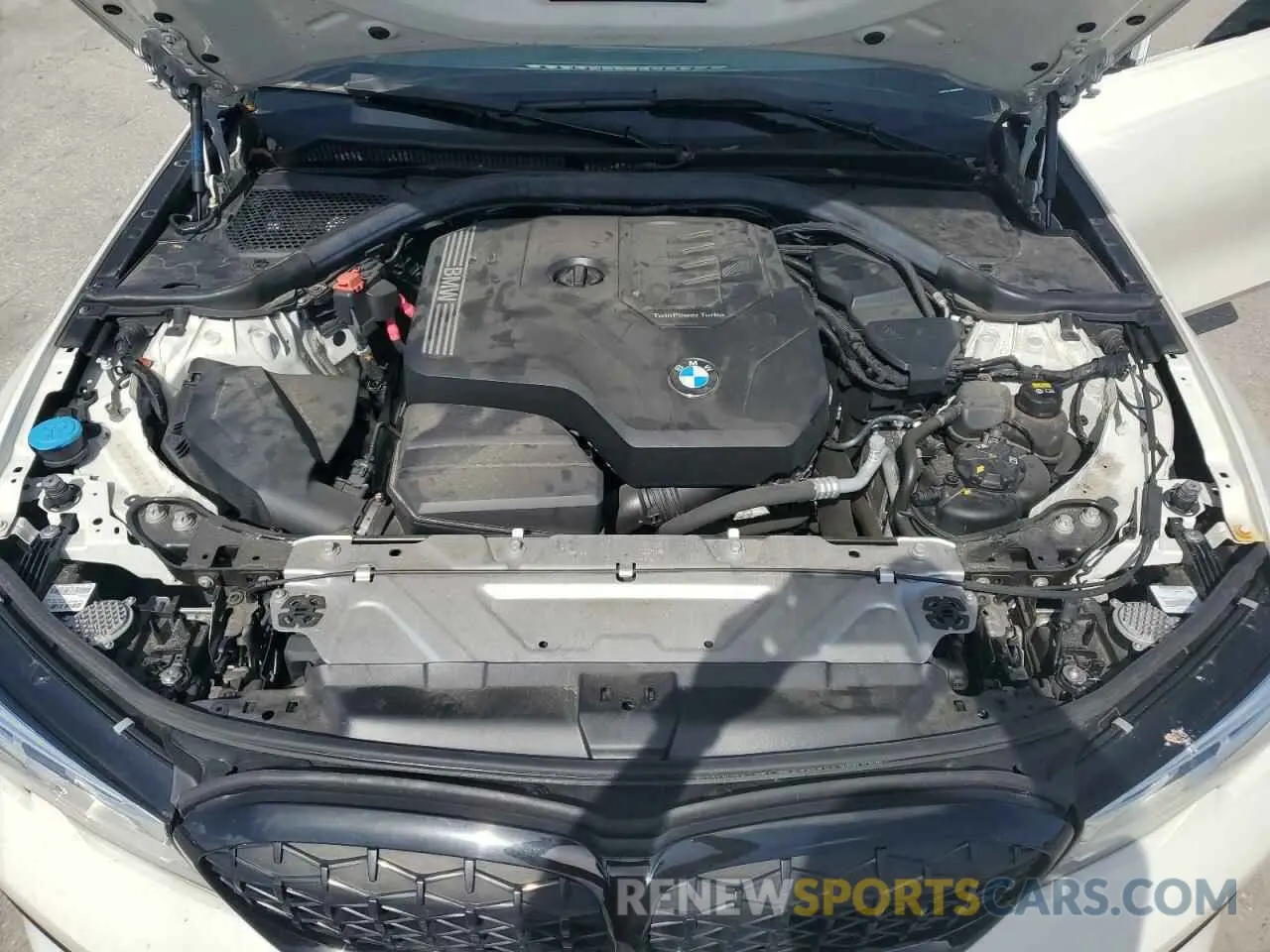 11 Photograph of a damaged car 3MW5R1J04M8B68345 BMW 3 SERIES 2021