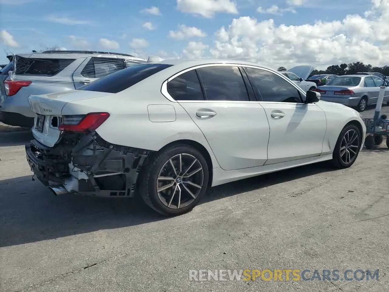 3 Photograph of a damaged car 3MW5R1J04M8B68345 BMW 3 SERIES 2021