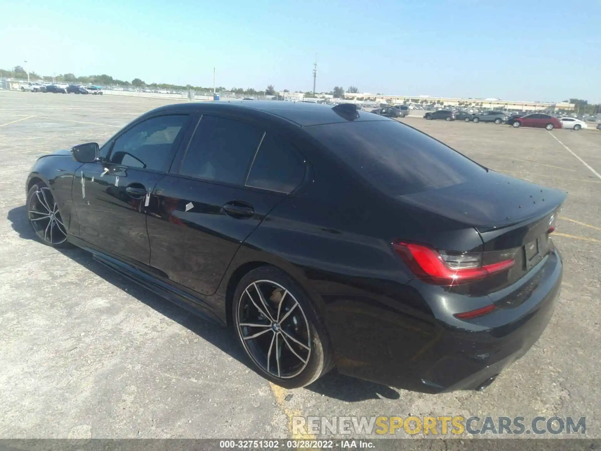 3 Photograph of a damaged car 3MW5R1J04M8B80656 BMW 3 SERIES 2021