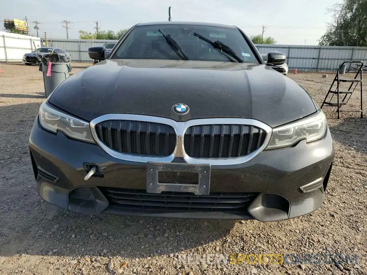 5 Photograph of a damaged car 3MW5R1J04M8B87672 BMW 3 SERIES 2021