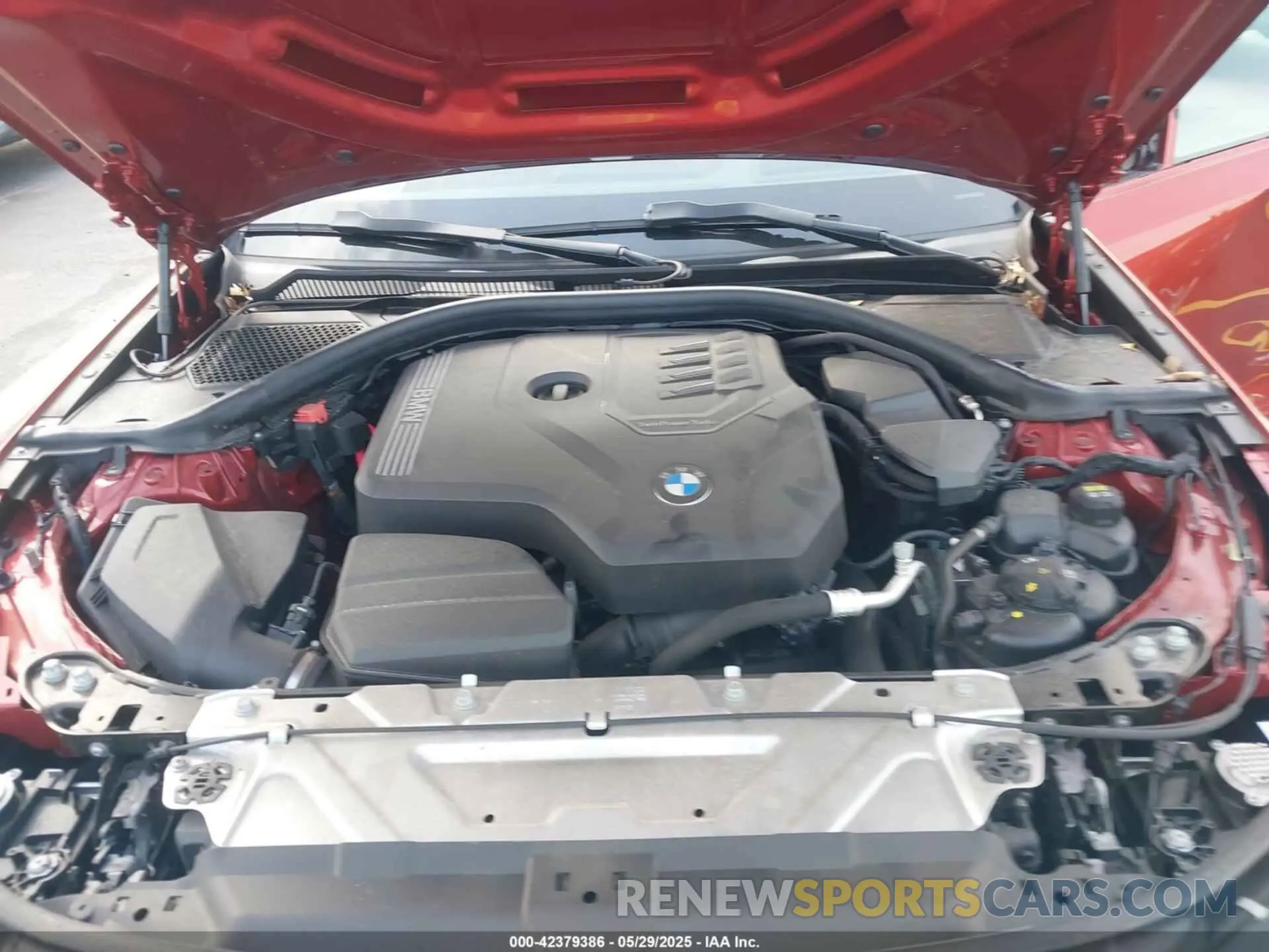 10 Photograph of a damaged car 3MW5R1J04M8B95643 BMW 3 SERIES 2021