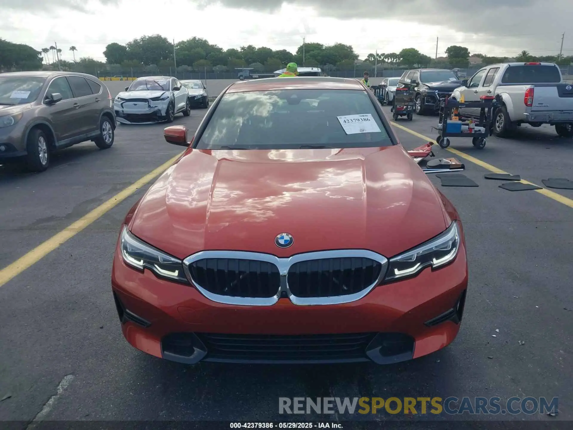 13 Photograph of a damaged car 3MW5R1J04M8B95643 BMW 3 SERIES 2021