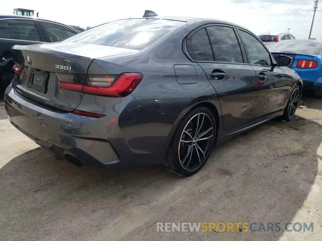 4 Photograph of a damaged car 3MW5R1J04M8C17270 BMW 3 SERIES 2021