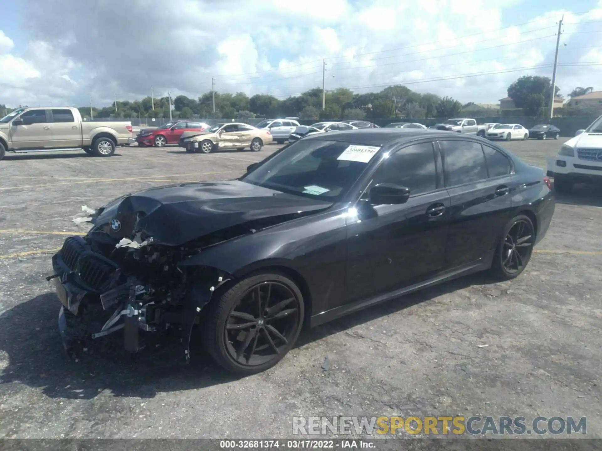 2 Photograph of a damaged car 3MW5R1J04M8C17334 BMW 3 SERIES 2021