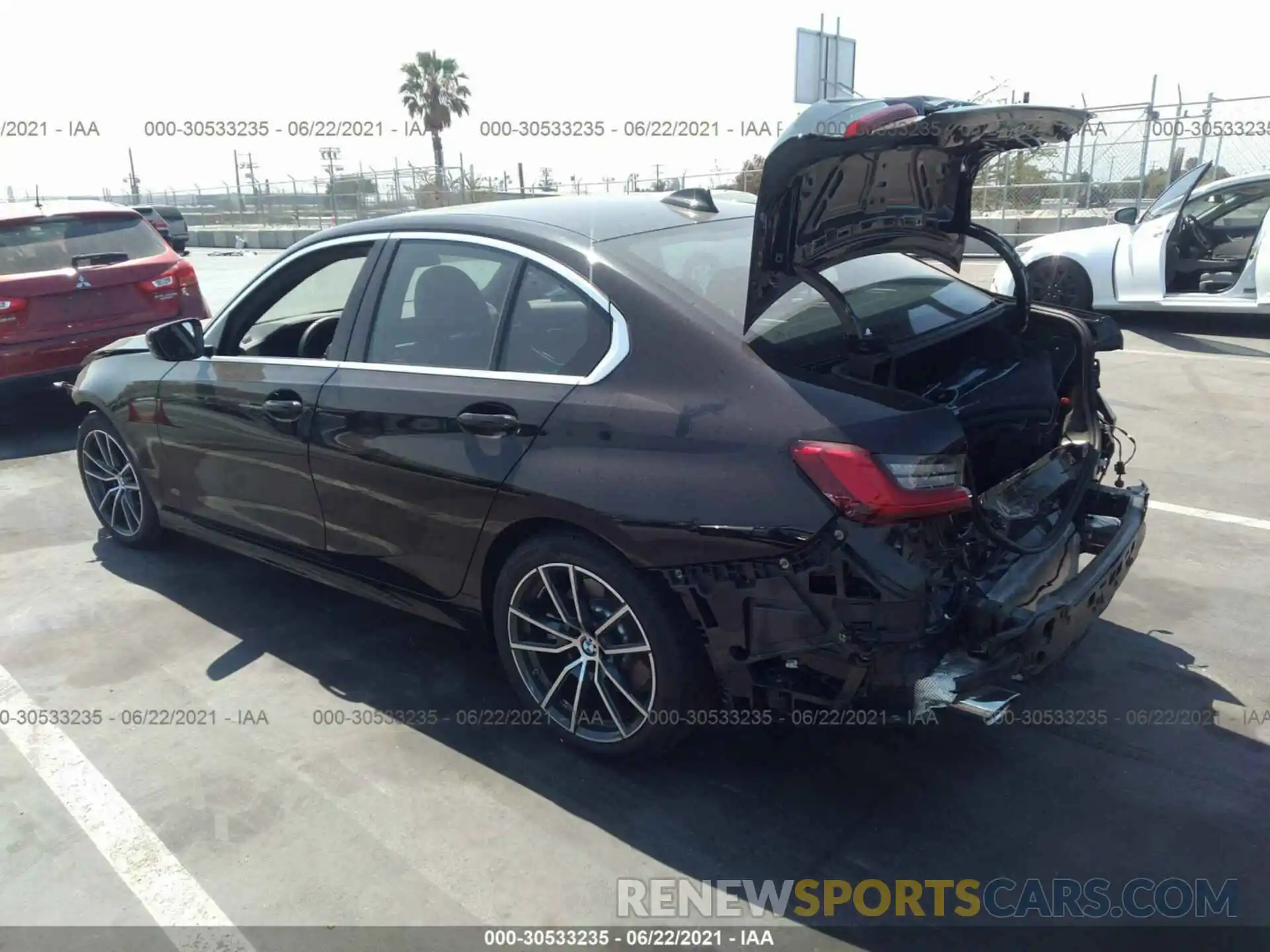 3 Photograph of a damaged car 3MW5R1J05M8B50081 BMW 3 SERIES 2021