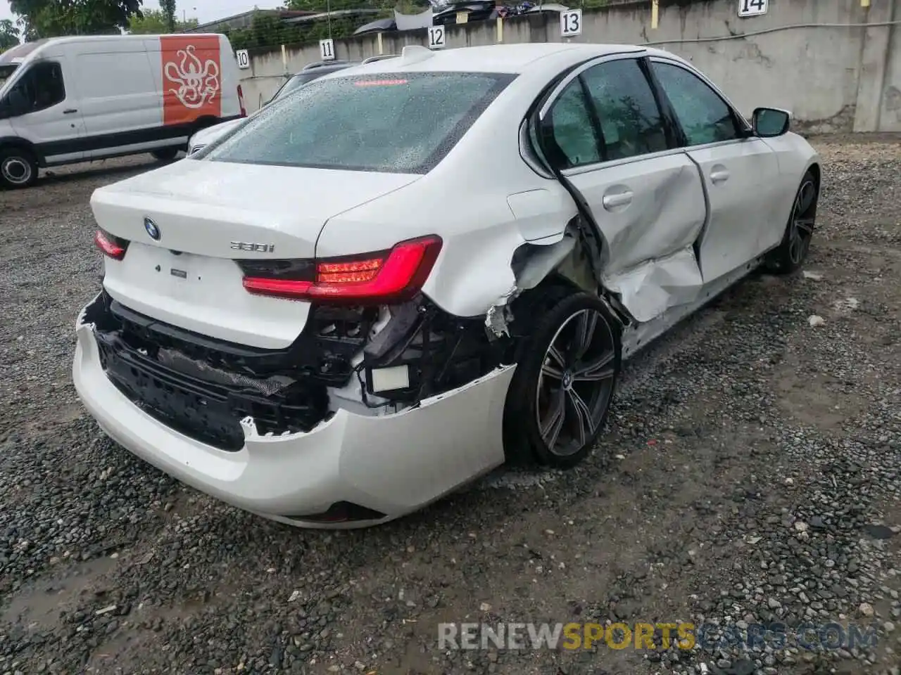 4 Photograph of a damaged car 3MW5R1J05M8B85607 BMW 3 SERIES 2021