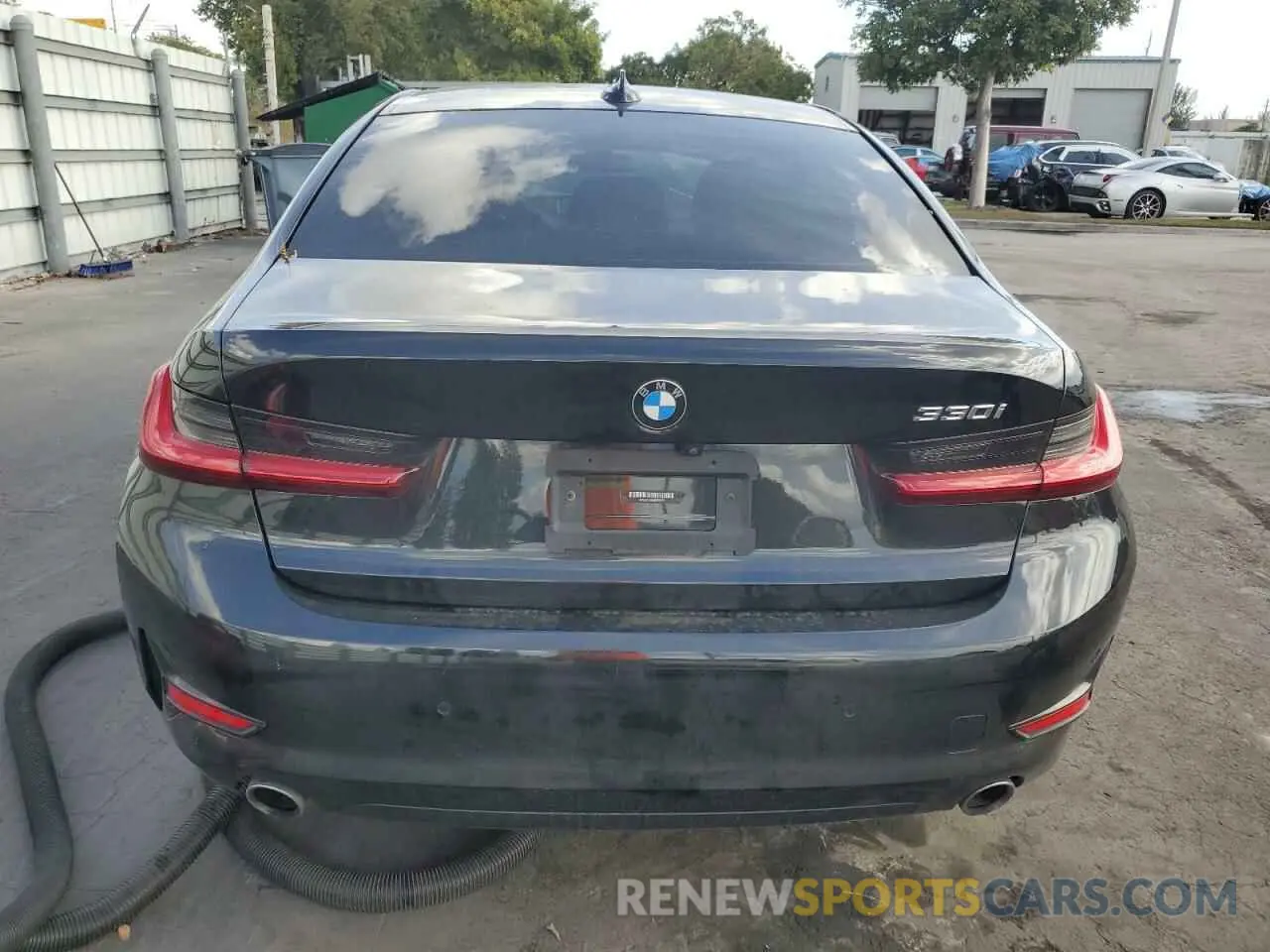 6 Photograph of a damaged car 3MW5R1J05M8B93321 BMW 3 SERIES 2021