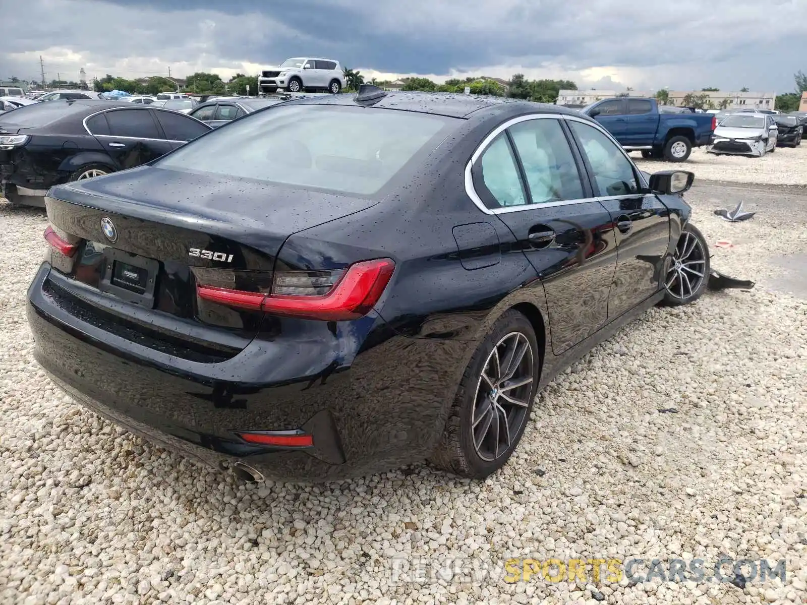 4 Photograph of a damaged car 3MW5R1J05M8B96803 BMW 3 SERIES 2021