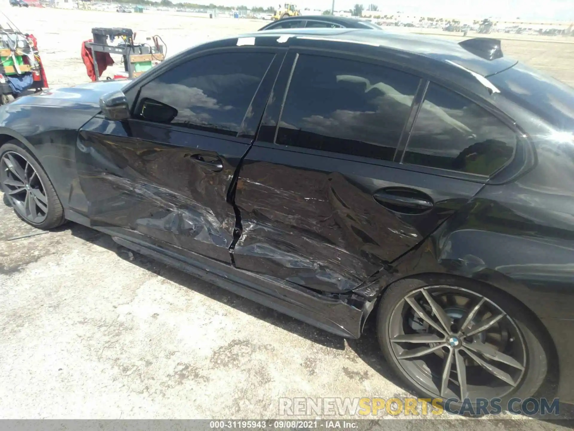 6 Photograph of a damaged car 3MW5R1J05M8C12689 BMW 3 SERIES 2021