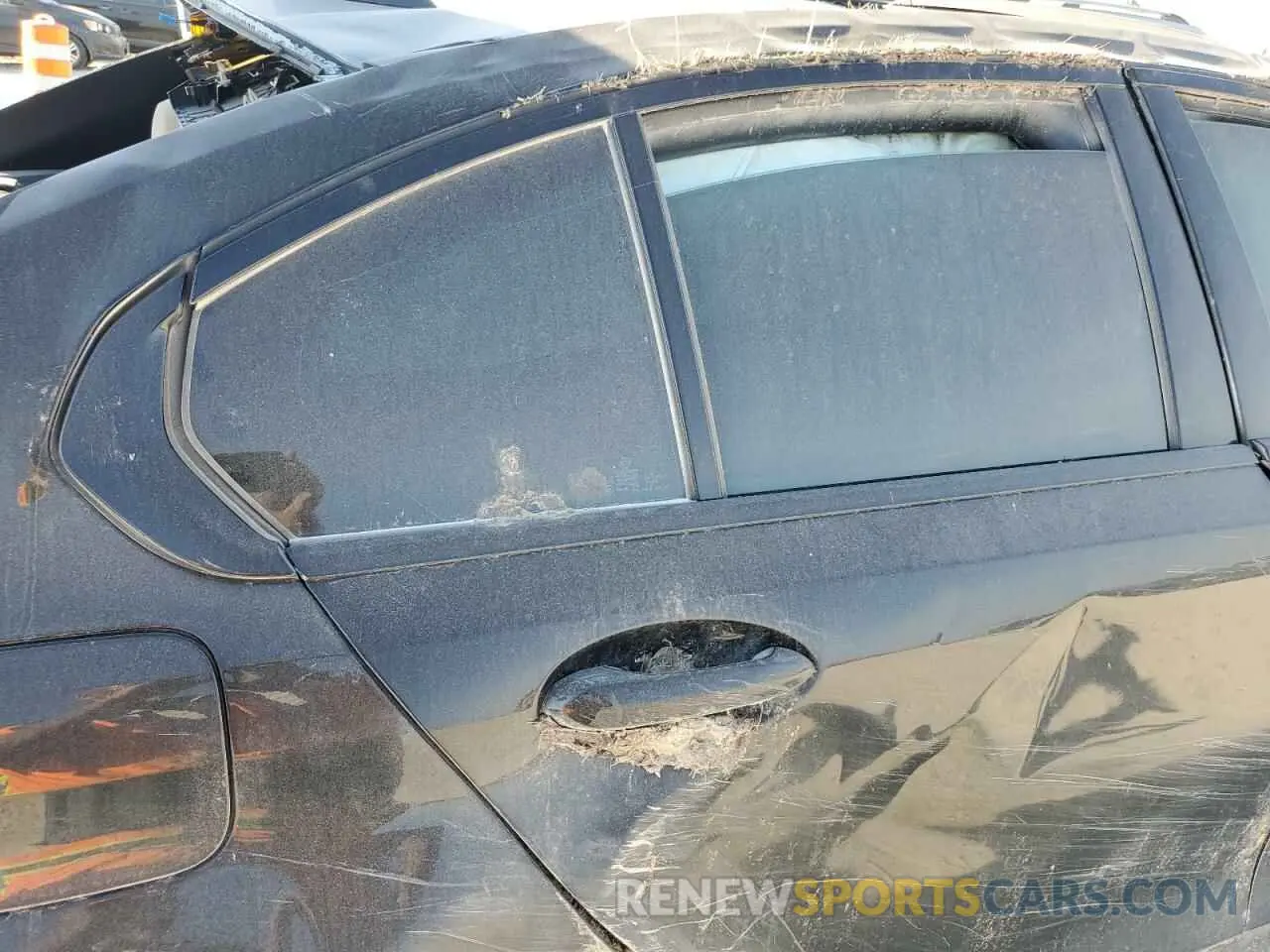 11 Photograph of a damaged car 3MW5R1J05M8C13650 BMW 3 SERIES 2021