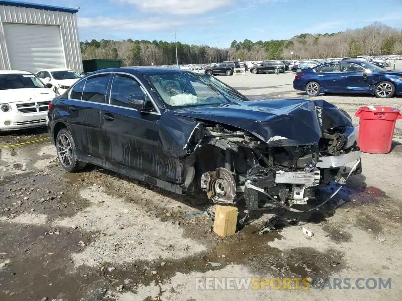 4 Photograph of a damaged car 3MW5R1J06M8B62630 BMW 3 SERIES 2021