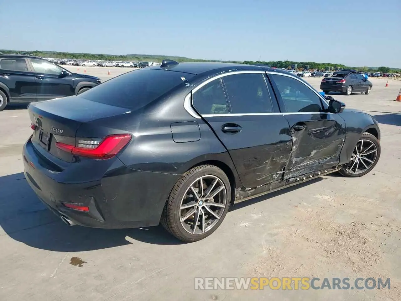 3 Photograph of a damaged car 3MW5R1J06M8B64622 BMW 3 SERIES 2021