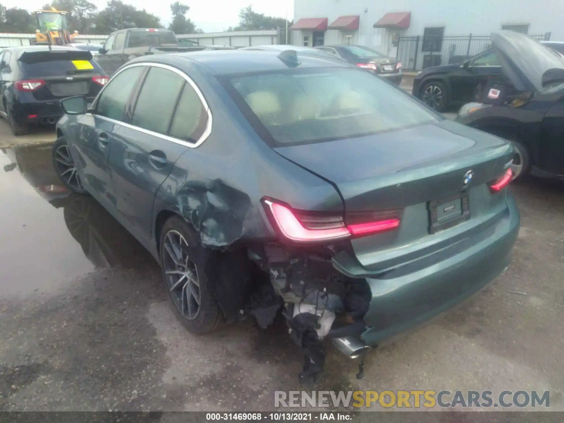 3 Photograph of a damaged car 3MW5R1J06M8B68458 BMW 3 SERIES 2021